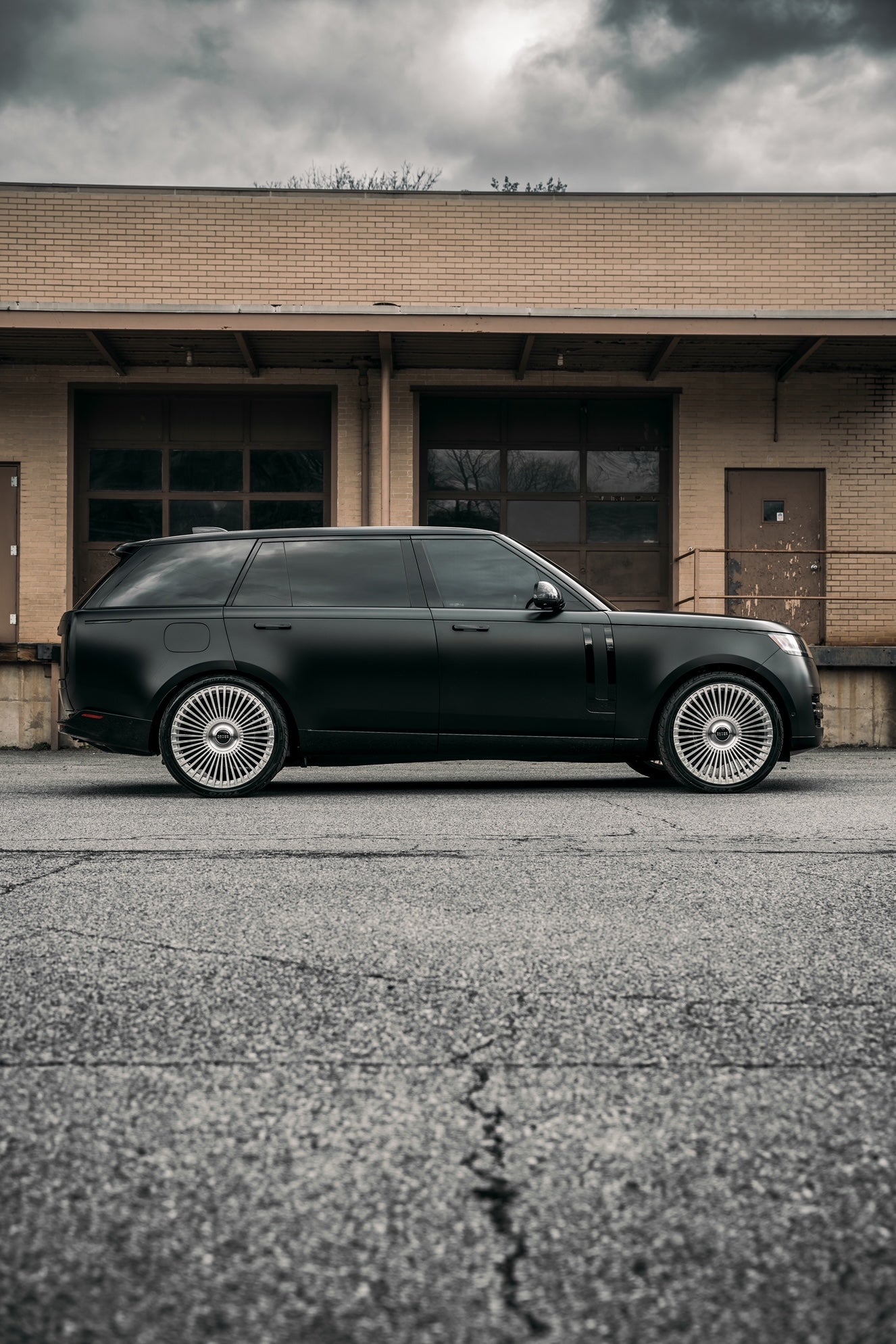 Range Rover Multi spoke Wheels- Forged 24,23,22in